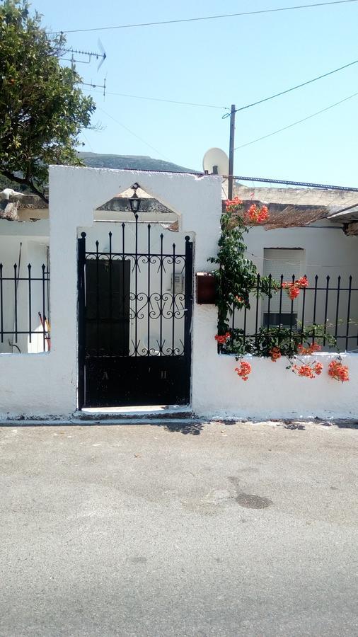 Traditional Cretan Country House Plokamianá Buitenkant foto